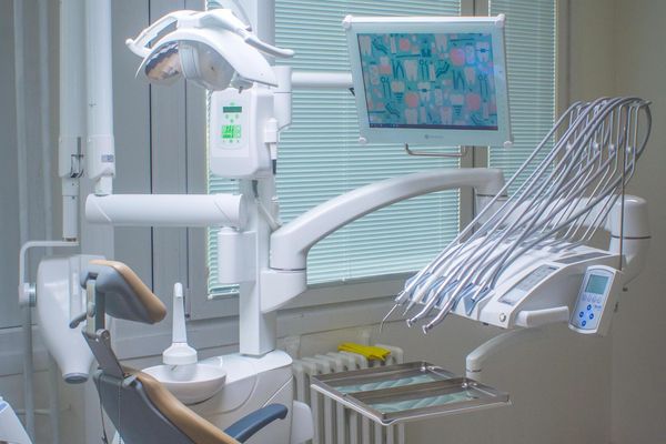 Mikroskopická stomatologie - Promag-Dental